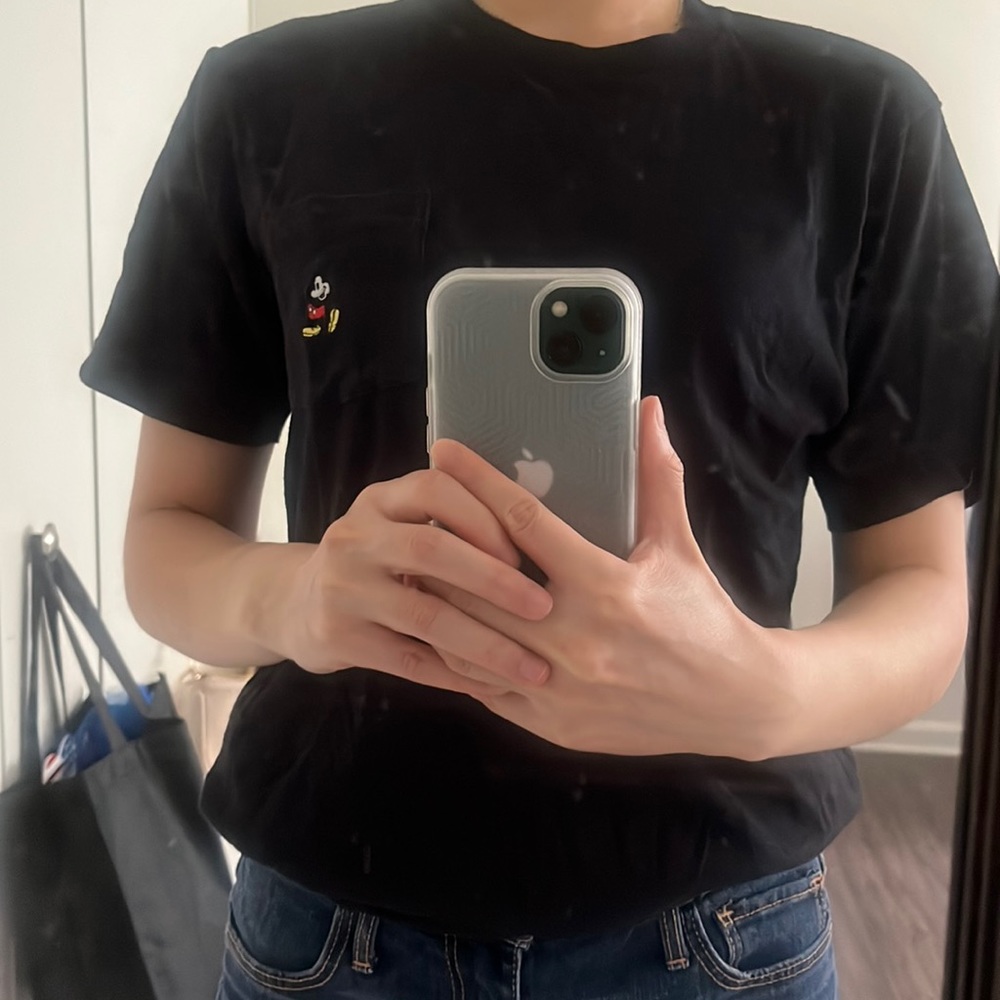 Uniqlo Mickey Mouse Disney t-shirt